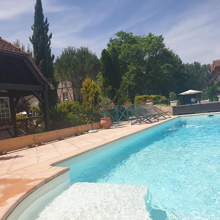 Moulin Du Soustre Bed & Breakfast Cavagnac Bagian luar foto