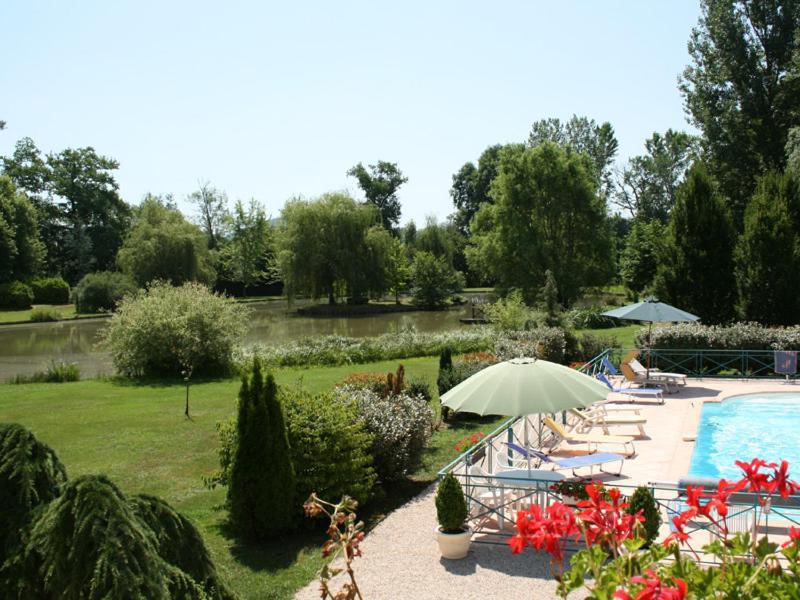 Moulin Du Soustre Bed & Breakfast Cavagnac Bagian luar foto