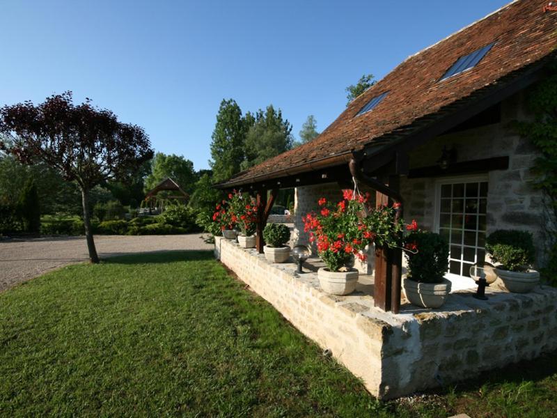 Moulin Du Soustre Bed & Breakfast Cavagnac Bagian luar foto