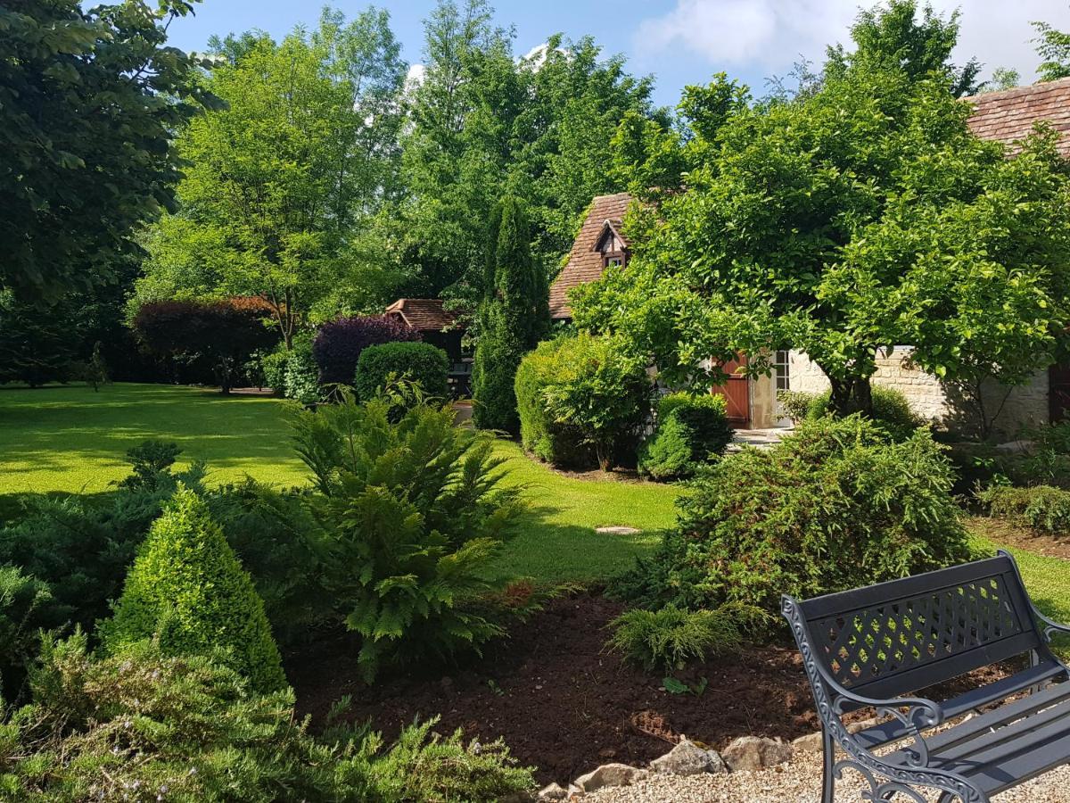 Moulin Du Soustre Bed & Breakfast Cavagnac Bagian luar foto