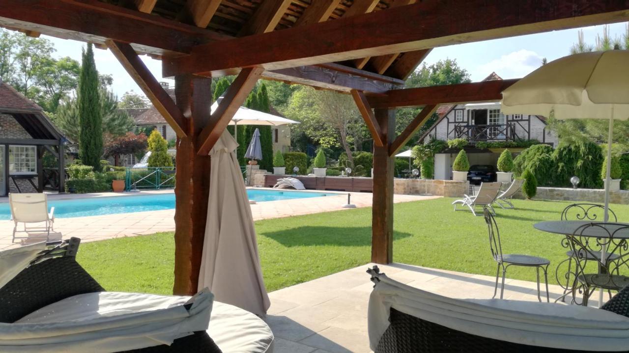Moulin Du Soustre Bed & Breakfast Cavagnac Bagian luar foto