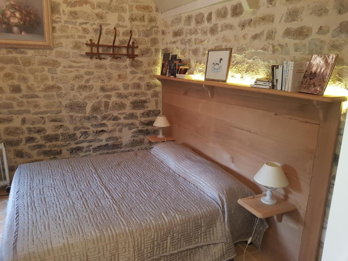 Moulin Du Soustre Bed & Breakfast Cavagnac Bagian luar foto