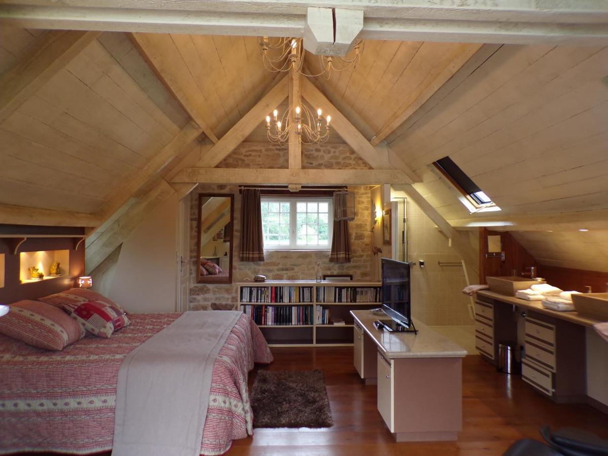 Moulin Du Soustre Bed & Breakfast Cavagnac Bagian luar foto