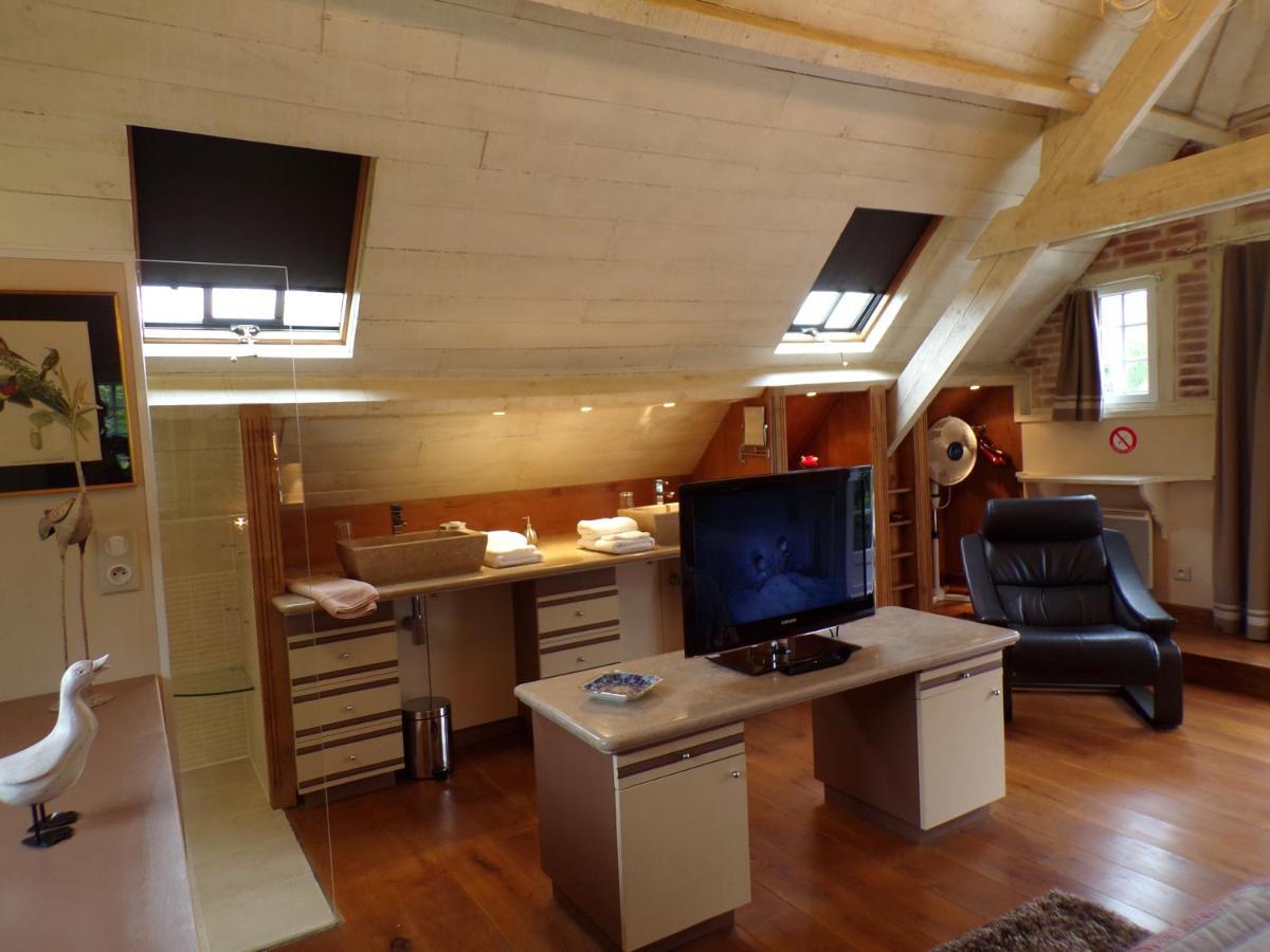 Moulin Du Soustre Bed & Breakfast Cavagnac Bagian luar foto