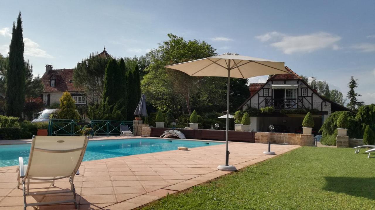 Moulin Du Soustre Bed & Breakfast Cavagnac Bagian luar foto