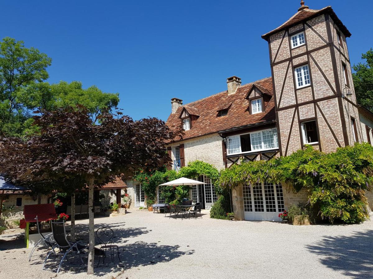 Moulin Du Soustre Bed & Breakfast Cavagnac Bagian luar foto