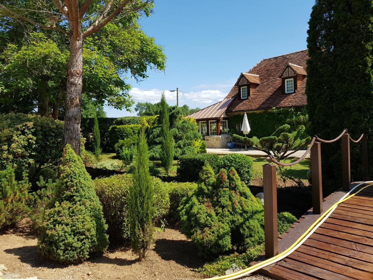 Moulin Du Soustre Bed & Breakfast Cavagnac Bagian luar foto