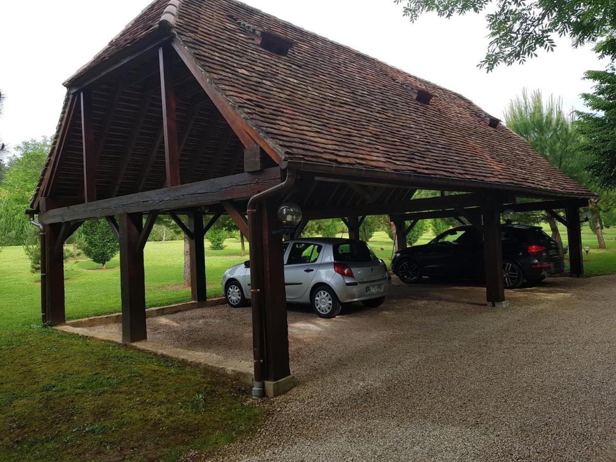 Moulin Du Soustre Bed & Breakfast Cavagnac Bagian luar foto