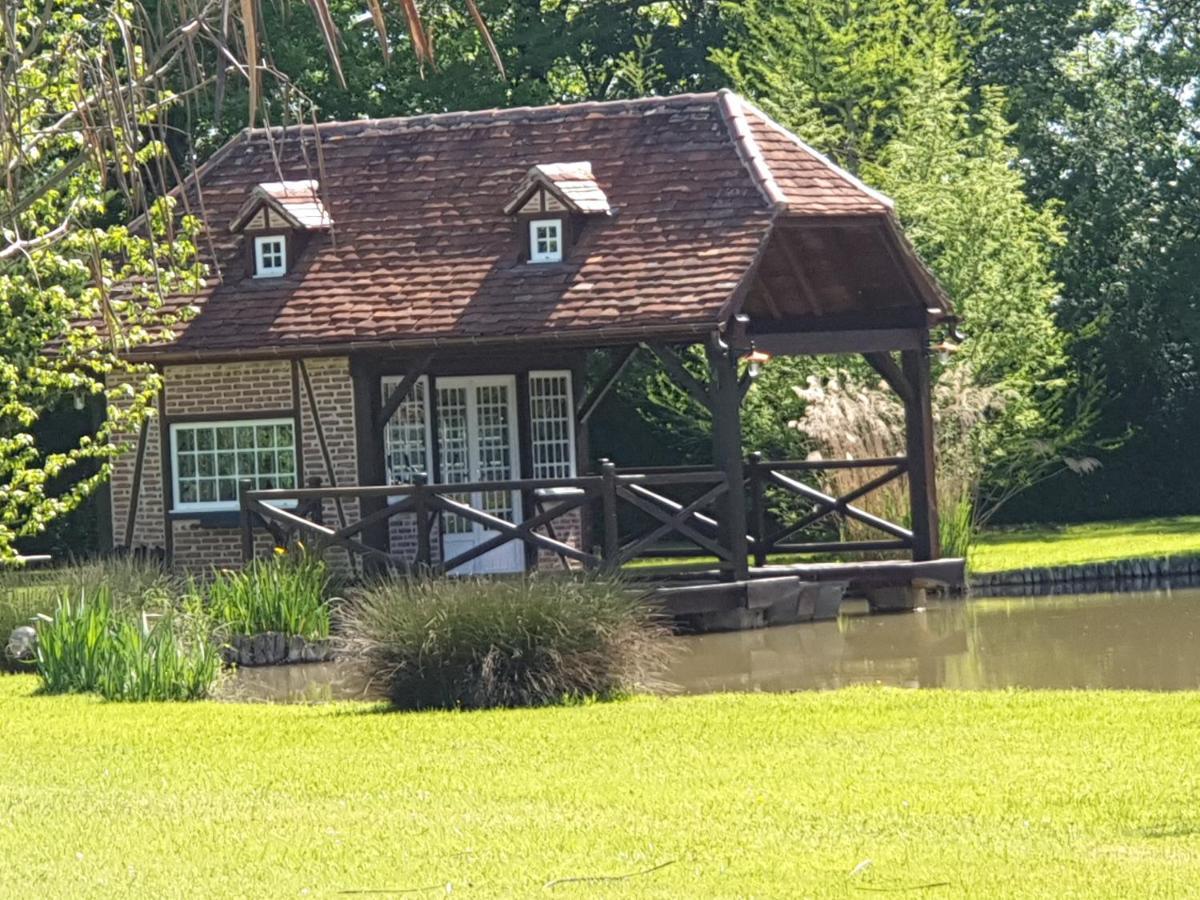 Moulin Du Soustre Bed & Breakfast Cavagnac Bagian luar foto