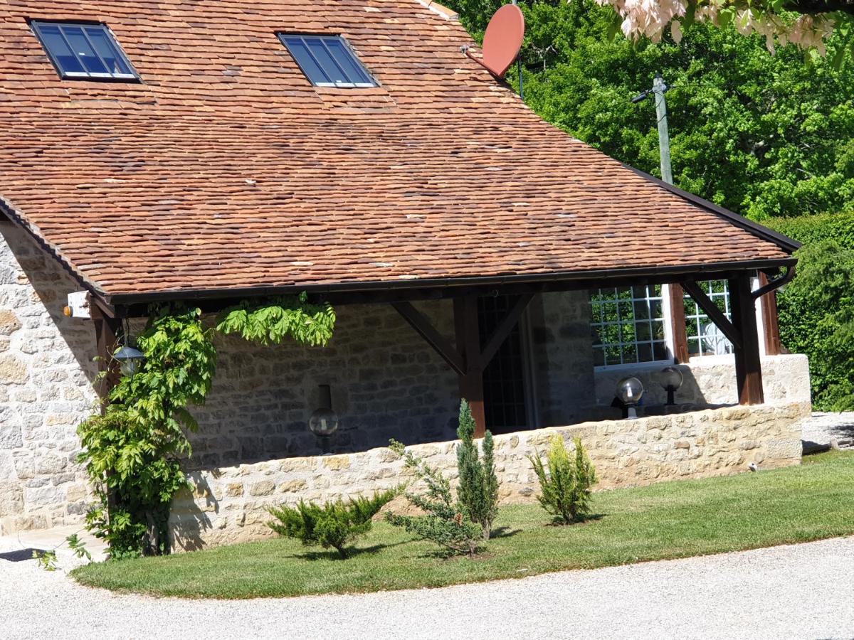 Moulin Du Soustre Bed & Breakfast Cavagnac Bagian luar foto