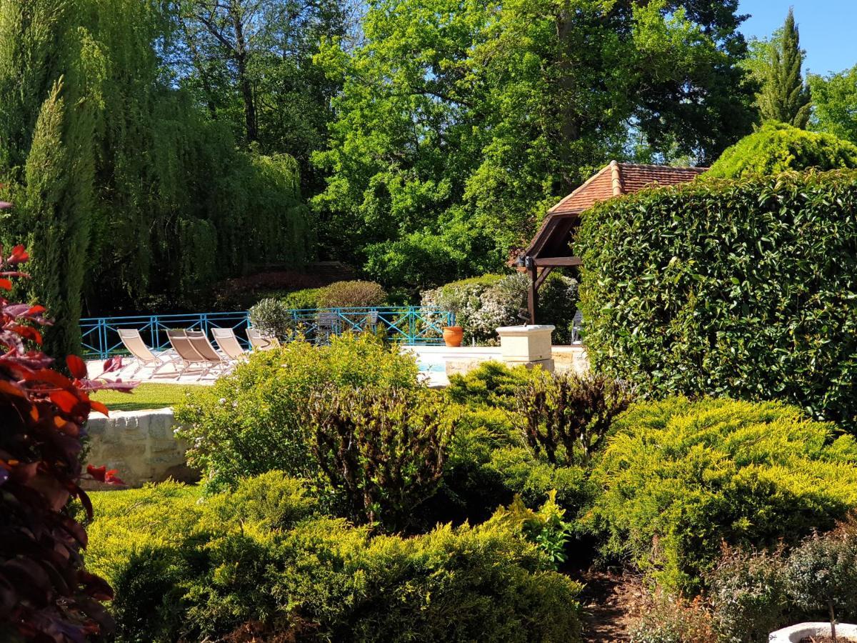 Moulin Du Soustre Bed & Breakfast Cavagnac Bagian luar foto