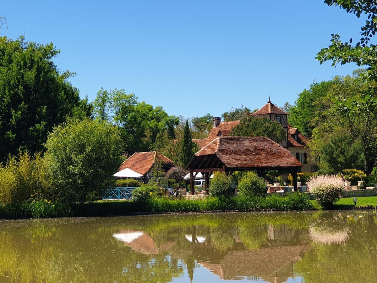 Moulin Du Soustre Bed & Breakfast Cavagnac Bagian luar foto