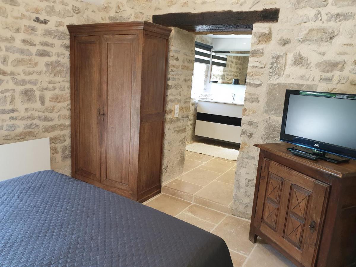Moulin Du Soustre Bed & Breakfast Cavagnac Bagian luar foto