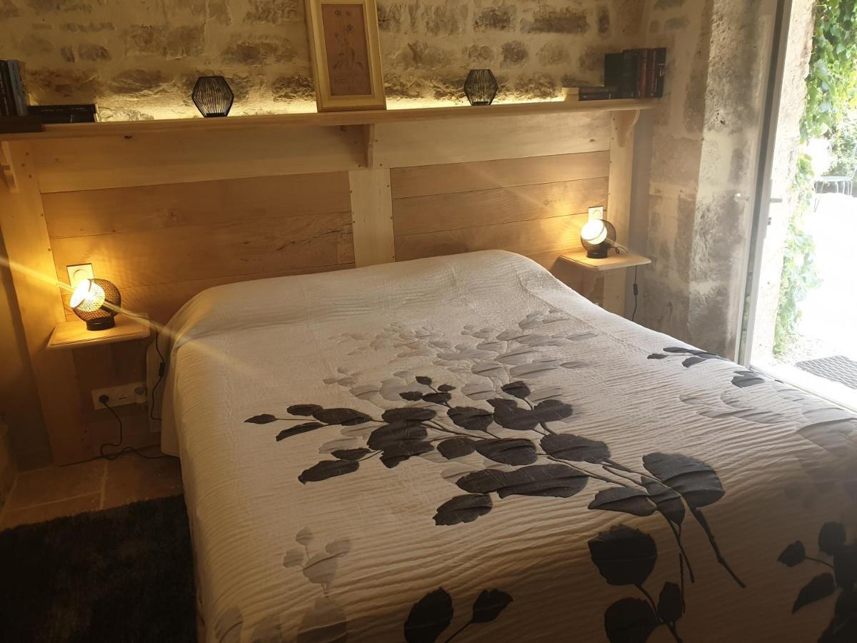 Moulin Du Soustre Bed & Breakfast Cavagnac Bagian luar foto