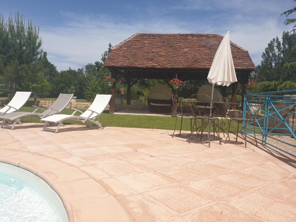 Moulin Du Soustre Bed & Breakfast Cavagnac Bagian luar foto